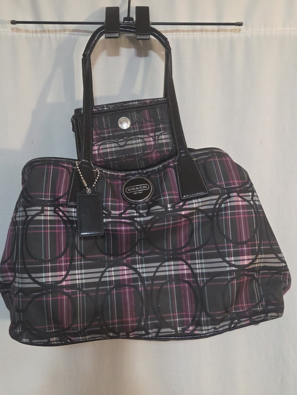 Coach Poppy Liquid Gloss Quilted Leather Shoulder Bag With Wallet